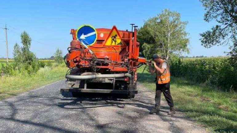 Аґрарії Пирятинської ОТГ тепер ремонтують дороги