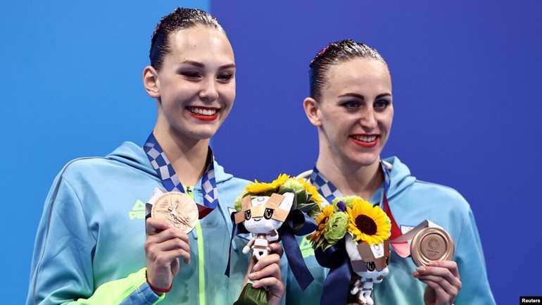 Савчук та Федіна завойовують для України першу нагороду в артистичному плаванні