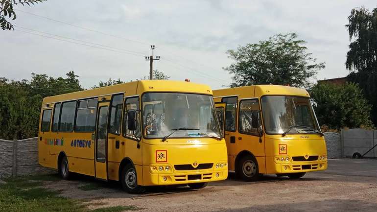 Учнів Глобинської ОТГ до школи возитимуть нові автобуси