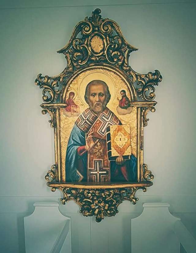 Український художник оздобив в Ісландії церкву_14
