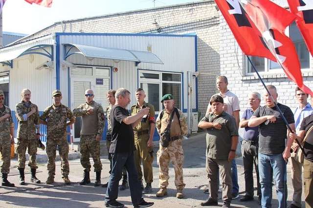 До Львова доправили тіло бійця УНСО, який 28 років тому загинув у ході російсько-грузинської війни_9