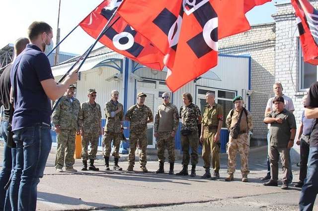 До Львова доправили тіло бійця УНСО, який 28 років тому загинув у ході російсько-грузинської війни_11