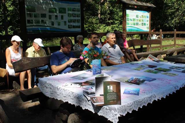 Ветеран російсько-української війни презентував у Пирятині власну поезію_1
