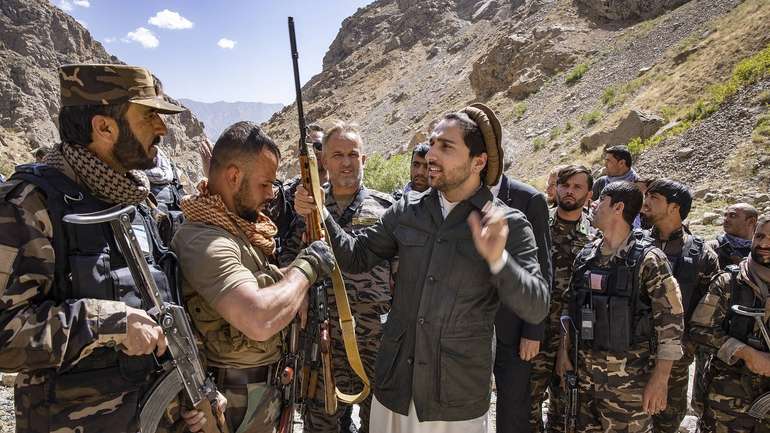 Ахмад Массуд інструктує урядові війська Афґаністану (18.08.2021)