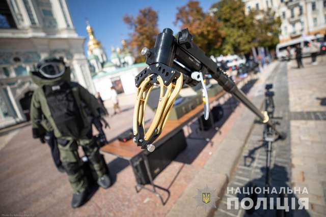 Керівництво Нацполіції пообіцяло «ефективніше» виконувати свої обов'язки_1