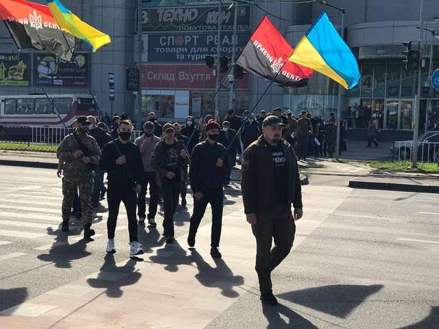 «Правий сектор» не дасть московським попам забудувати Львів_1