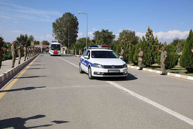 Турецькі війська перекидаються в Нахчиван._13