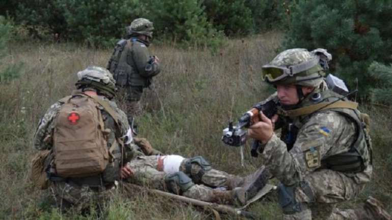 Доба в ООС: Внаслідок ворожих обстрілів один український військовий отримав поранення