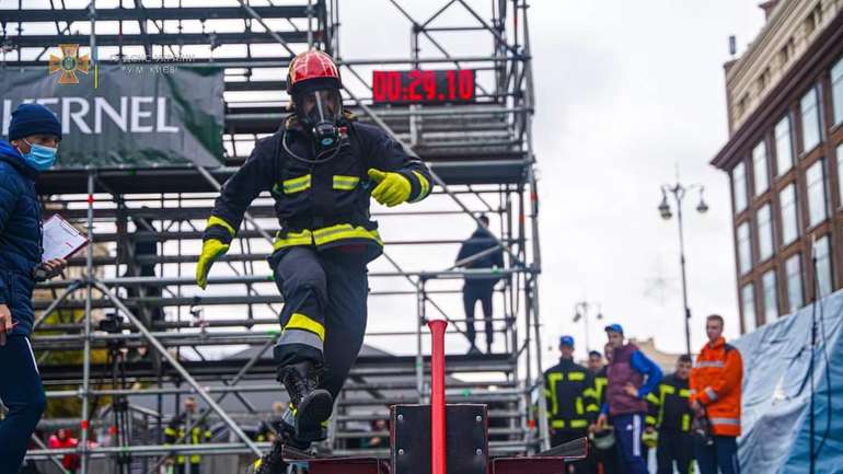 Спортивне свято «Найсильніший пожежний-рятувальник Київ 2021» у розпалі