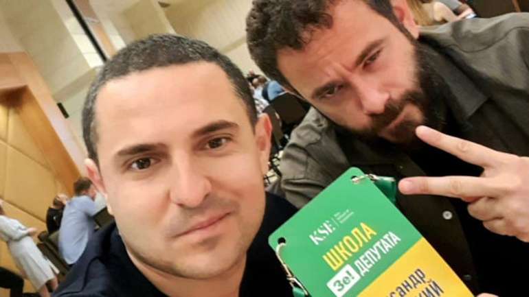 Олександр Куницький (ліворуч) разом з колегою Олександром Дубінським