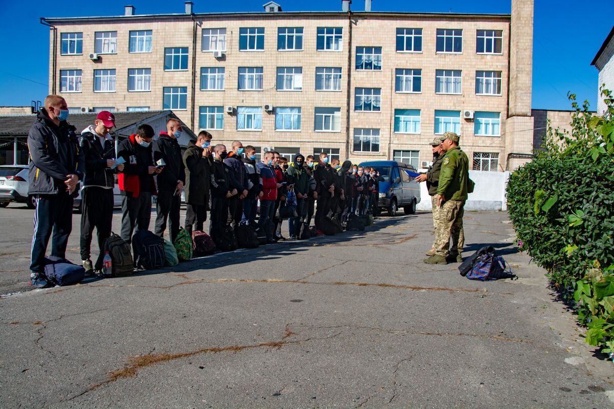 Півтисячі юнаків з усієї Полтавщини поповнять лави українського війська