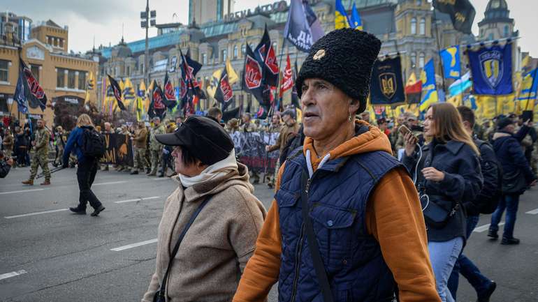 У Києві пройшов велелюдний марш слави УПА