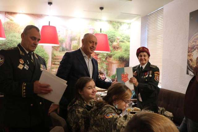Олександр Мамай привітав ряджених