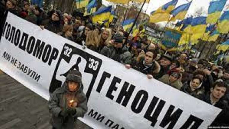 В Україні замовчують тему Голодомору українців, але постійно говорять про єврейський Голокост
