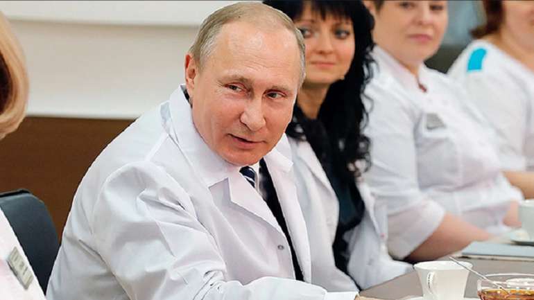 Щеплений Pfizer'ом Путін назвав «Спутник V» надійною вакциною