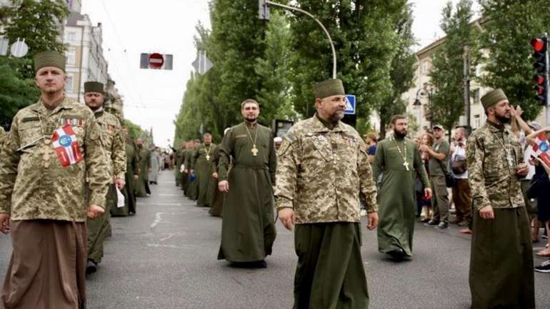 25 жовтня — День військового капелана