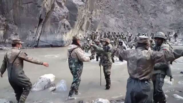 Війська Індії зупинили армійців КНР у спірній гірській місцевості Ладакх (весна 2021 року)