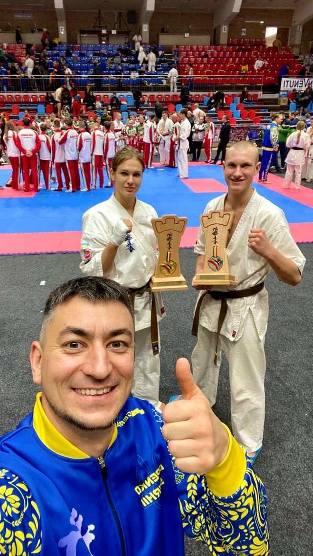 ЧЕМІОНКА ЄВРОПИ СЕРЕД МОЛОДІ НЕСТЕРЕНКО АНАСТАСІЯ ТА ВІЦЕЧЕМПІОН СЕРЕД ЮНІОРІВ ОМЕЛЬЧЕНКО МИРОСЛАВ
