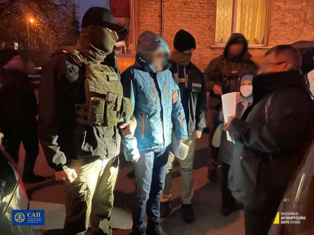 Вищий антикорупційний суд випустив під заставу суддю хабарника_1