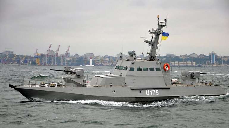 Україна і Франція підписали контракт на будівництво 5 суден для прикордонників