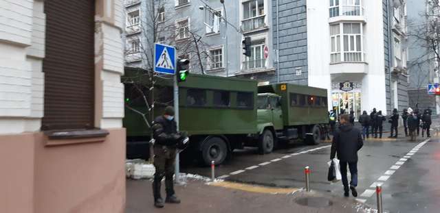 Ні, це фото не часів Революції Гідності - це Київ сьогодні._5