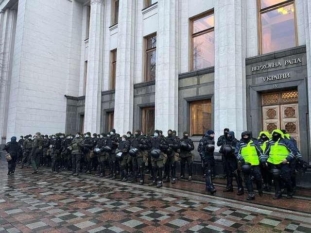 Ні, це фото не часів Революції Гідності - це Київ сьогодні._9