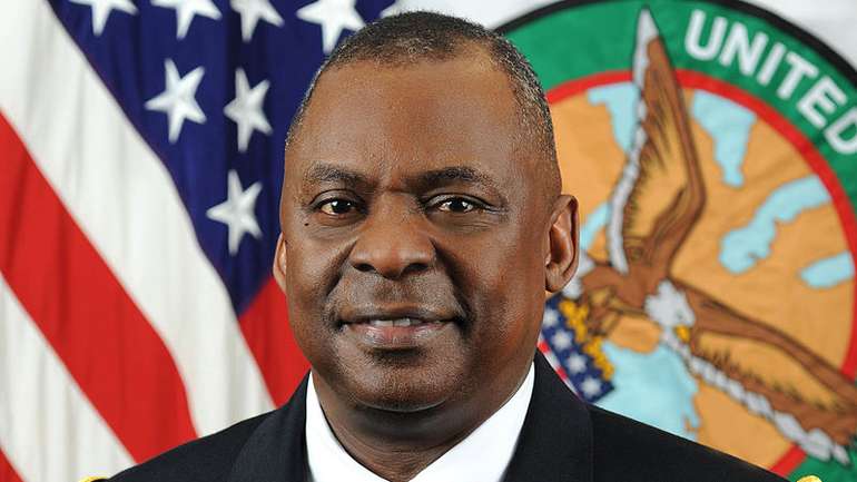 Ллойд Остін