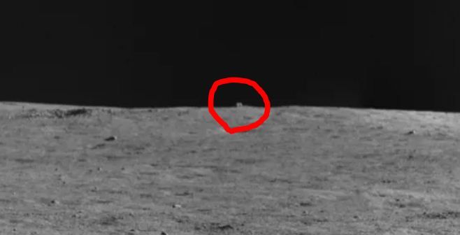 Китайський місяцехід виявив дивний об'єкт на поверхні нашого супутника_1