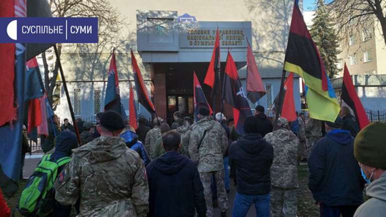 В Сумах вручили підозри активістам Правого Сектору