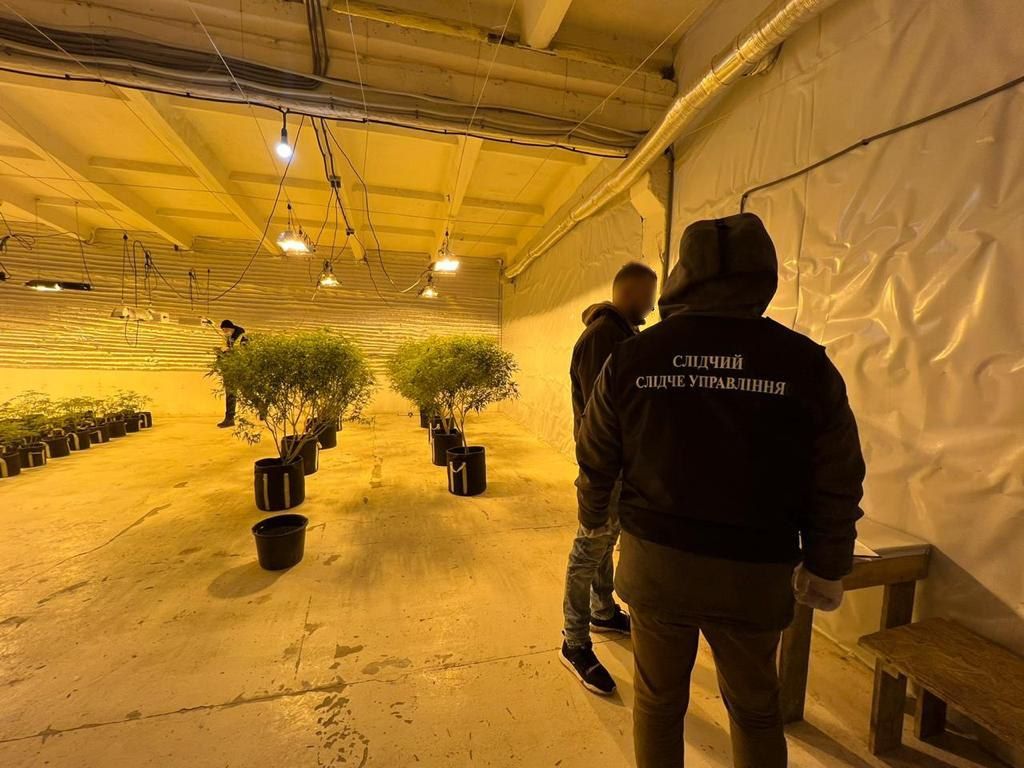 Підпільну нарколабораторію виявили у Глухові