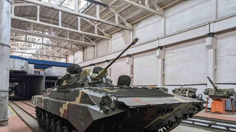 ЗСУ отримали відремонтовані та модернізовані БМП-2 та БРЕМ-2