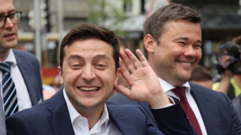 Там крайняя стадия безумия. Там всех пачками садят...