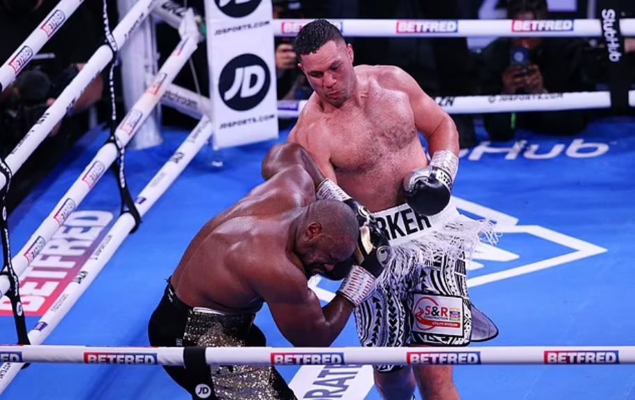 Дерек Чісора програв Джозефу Паркеру