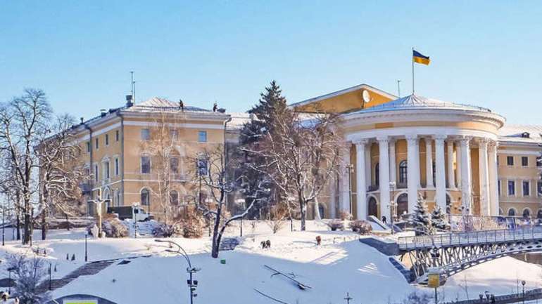 Київська прокуратура потягла Федерацію профспілок до суду через історичну будівлю