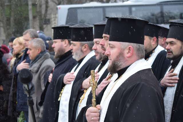 Панотці відправили панахиду за упокій душ.