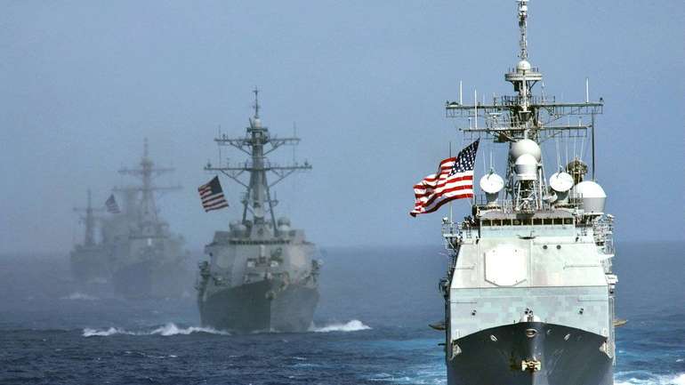 Військові кораблі США залишаються у Середземному морі