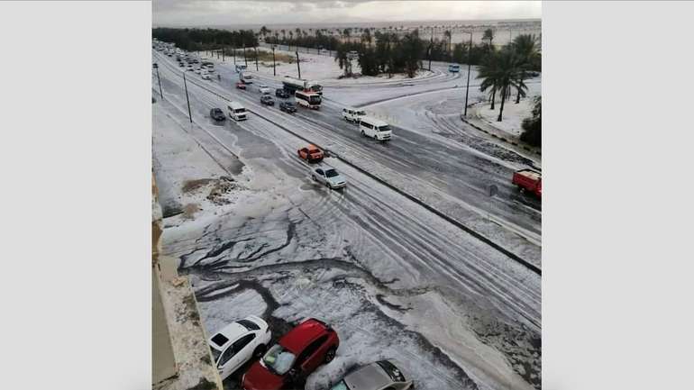 Єгипет засипало снігом