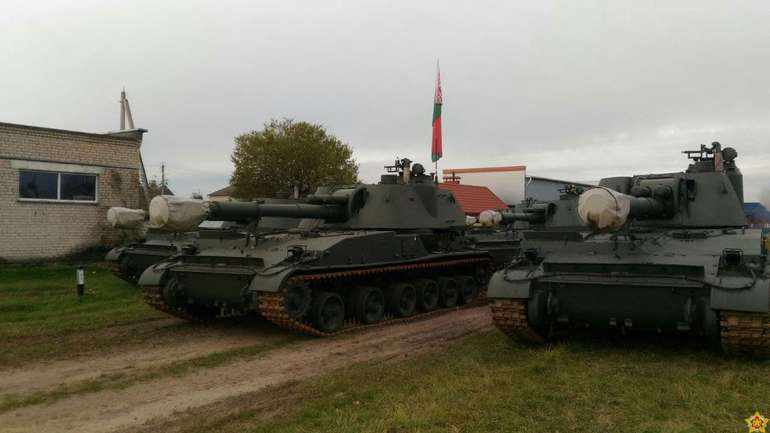 Росія завершила модернізацію САУ «Акація» для Білорусі