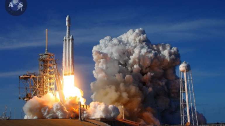 Компанія SpaceX запустила на орбіту 49 супутників Starlink