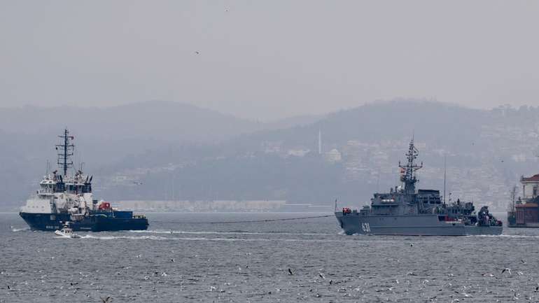 Новий корабель ВМФ московії "Георгій Курбатов" зіткнувся з проблемами під час проходження Босфору