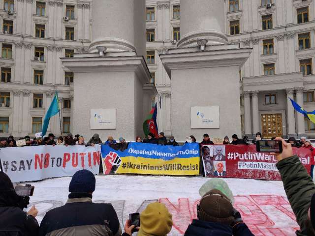 У Києві на Михайлівській площі відбулася акція «Скажи Путіну Ні».