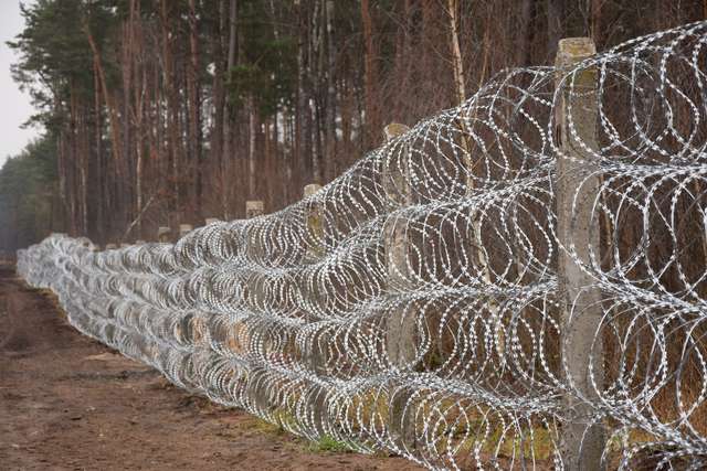 Прикордонники показали, як посилено облаштовують кордон з Білоруссю_3