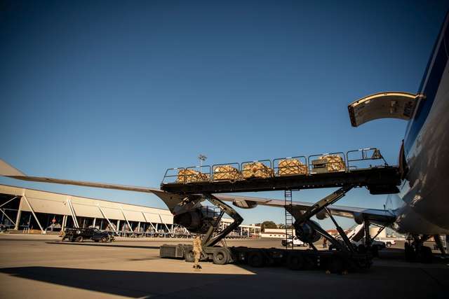 До України направляється друга партія летального озброєння від США_5