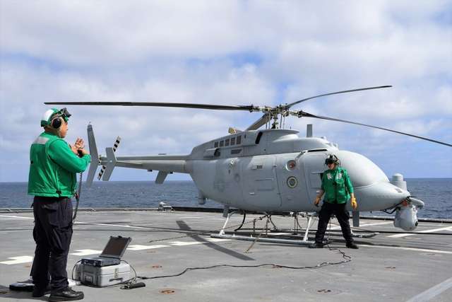 В США безпілотний гелікоптер поставили на бойове чергування_2