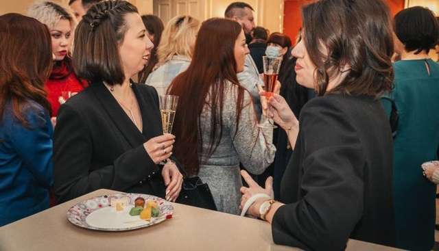 Коронавірусний бенкет у колишній хоральній синагозі Полтави_3