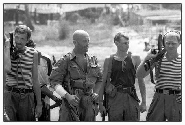 Українські добровольці з УНСО на боці Грузії під Сухумі. Літо 1993 рік