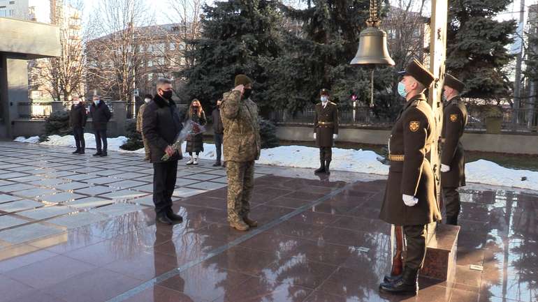 Дзвін Пам’яті пролунав тринадцять разів…