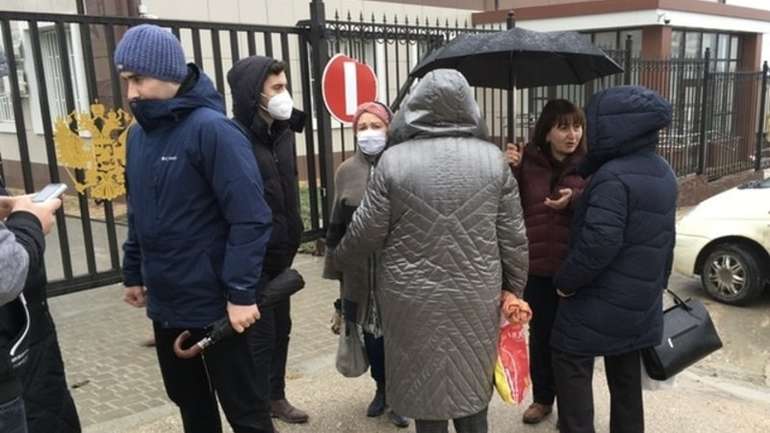 У Бахчисараї під судом затримали 15 кримських татар
