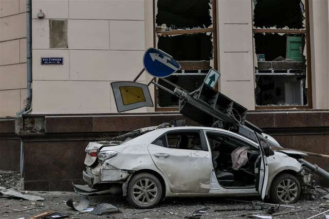 Харківська облдержадміністрація після авіаударів