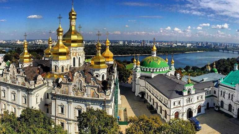 Настав час повернути українцям Києво-Печерську Лавру